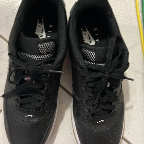 NIKE AIRFORCE NBA EDITION - Picture 2 of 2